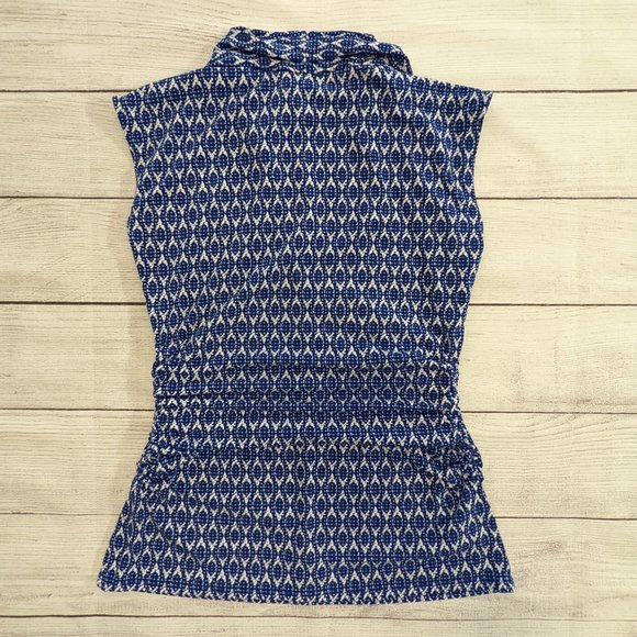 Vince Camuto Blue and White Print Blouse S - Picture 4 of 5
